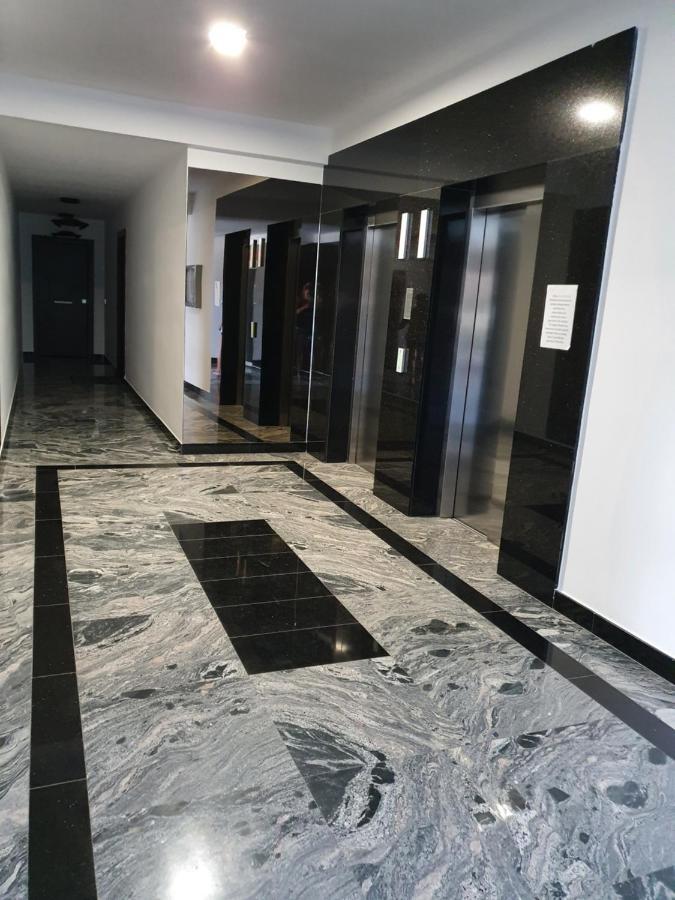 Fendi Apartment 那沃达利 外观 照片